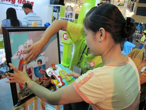 Đông đảo doanh nghiệp tham gia hội chợ hàng Việt Nam chất lượng cao  - ảnh 1